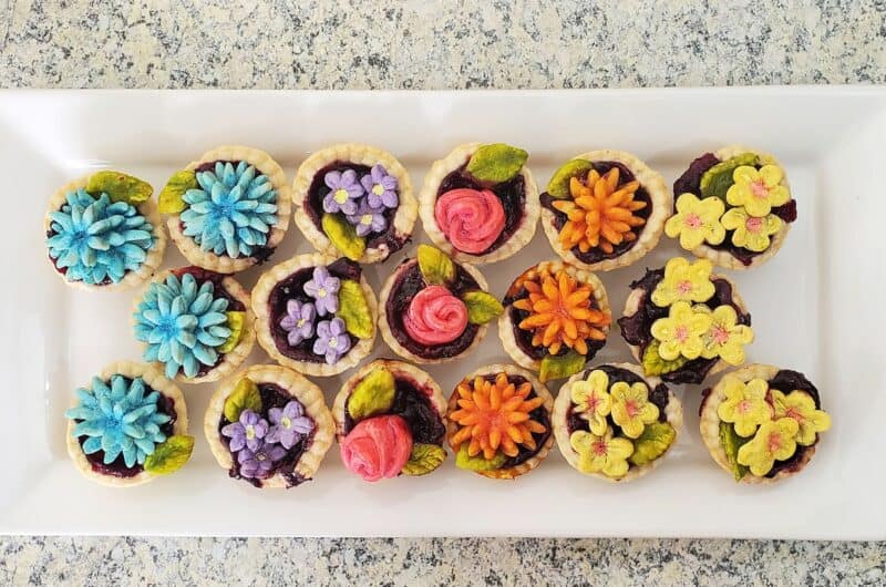 Pie Crust Flowers & Mini Pies